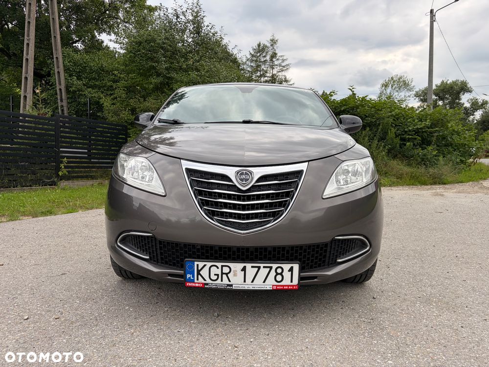 Lancia Ypsilon 1.2 8V Elefantino S&S - 3