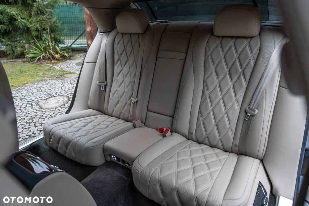 Bentley Flying Spur Mulliner - 39
