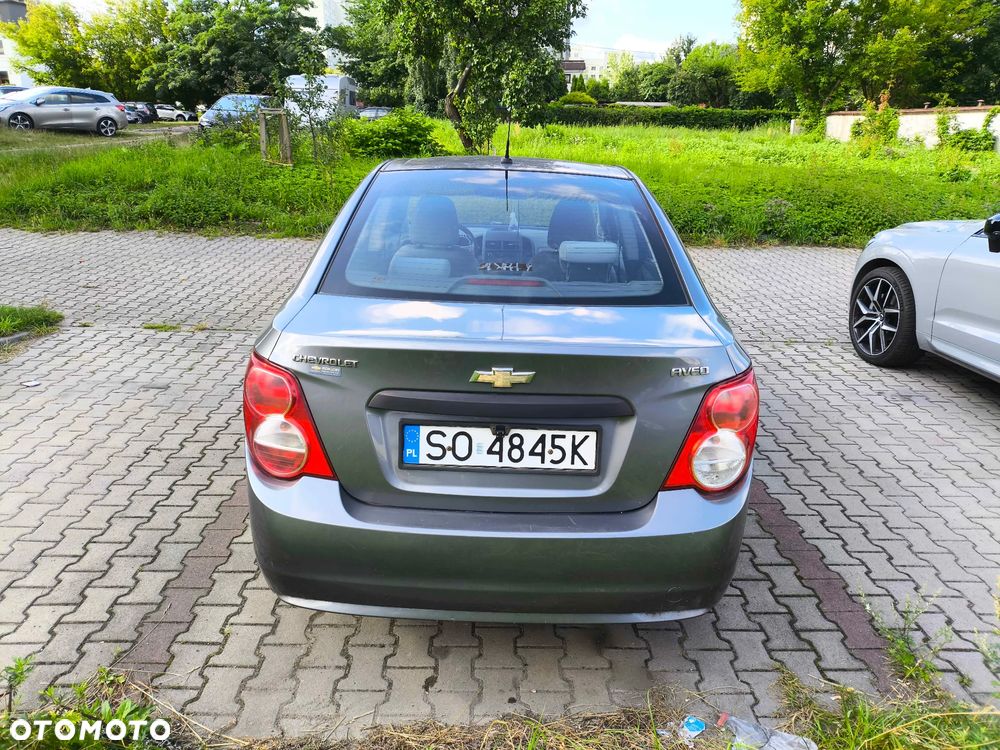 Chevrolet Aveo - 5