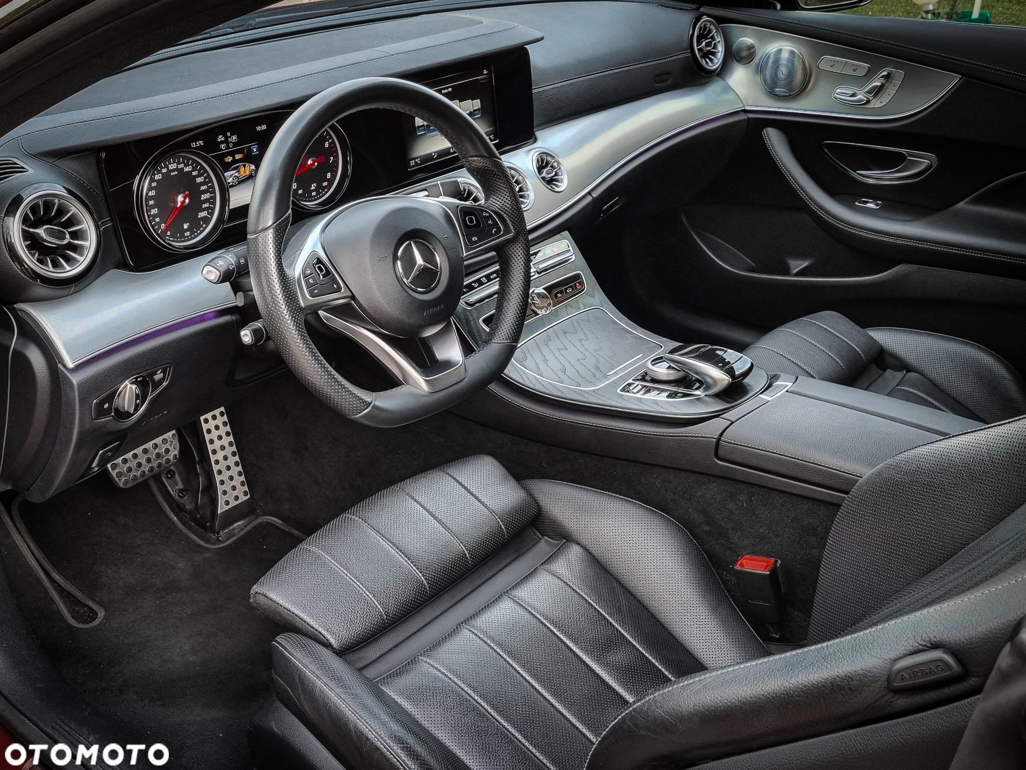 Mercedes-Benz Klasa E 400 Coupe 4-Matic 9G-TRONIC - 9