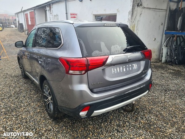 Haion Cu Luneta Mitsubishi Outlander III Facelift 2015 - 2018 SUV 4 Usi ARGINTIU (810)