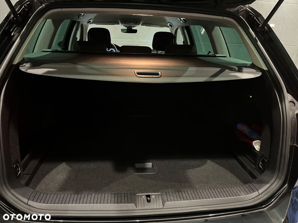 Volkswagen Passat Variant 1.5 TSI EVO Business DSG - 37