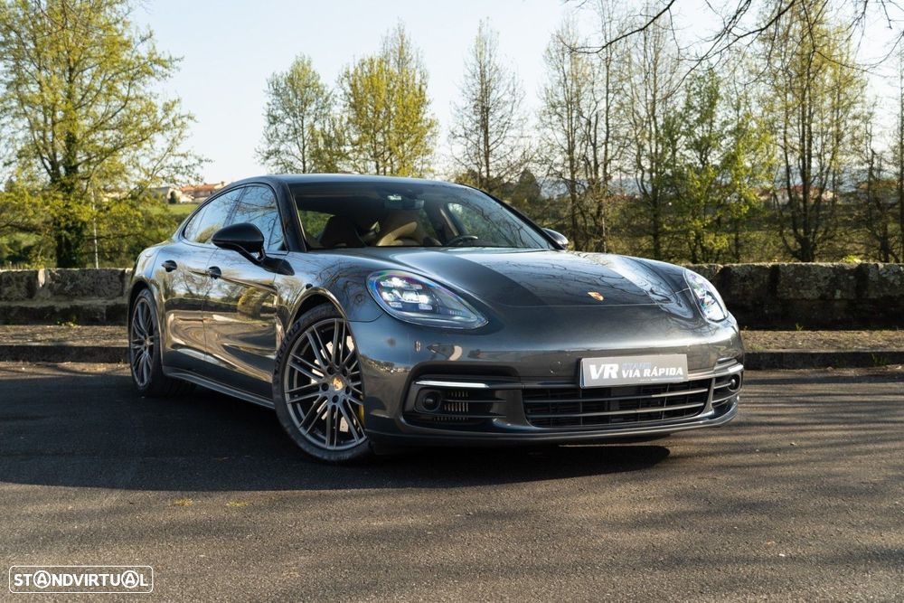Porsche Panamera 4 S - 4