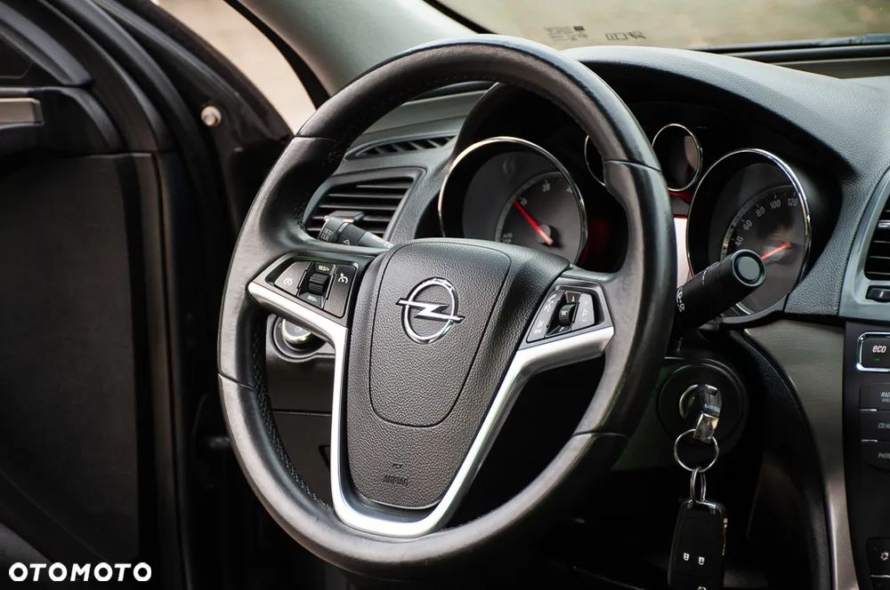 Opel Insignia - 23