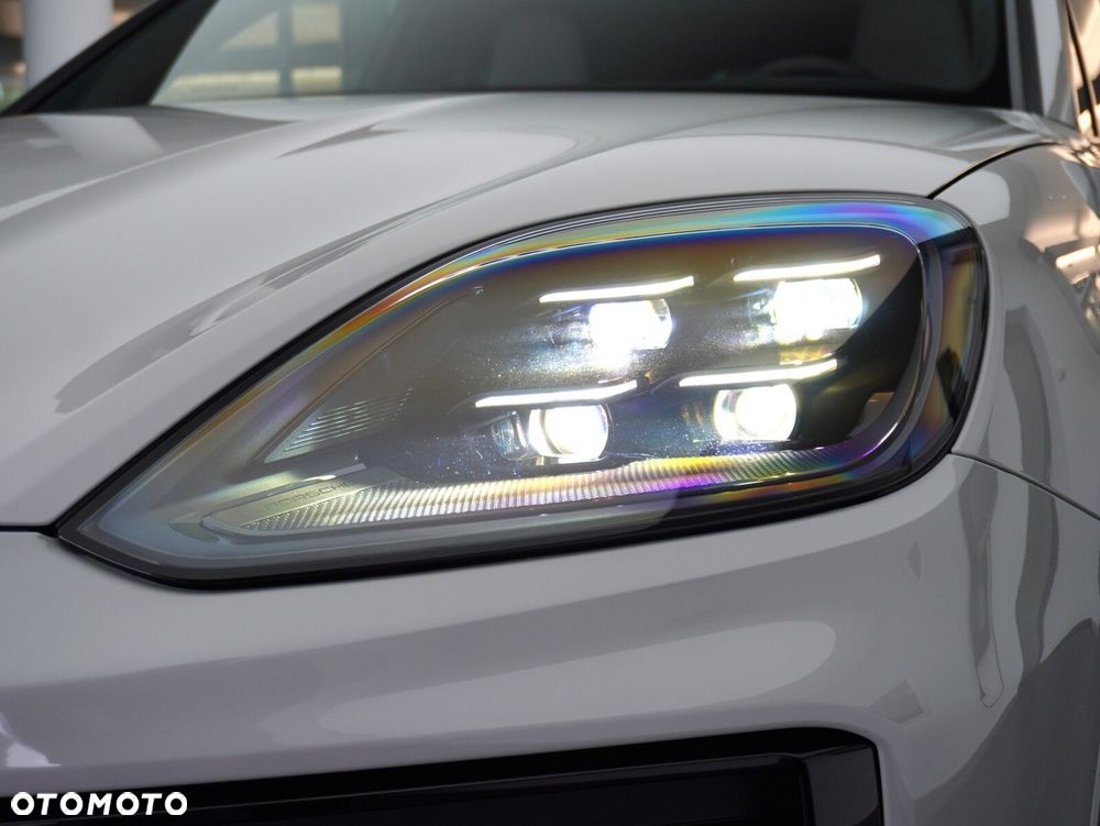 Porsche Cayenne GTS - 10
