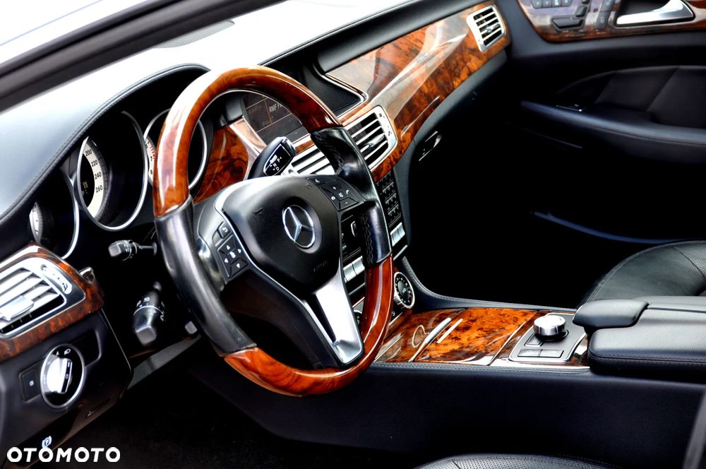 Mercedes-Benz CLS 350 7G-TRONIC - 32