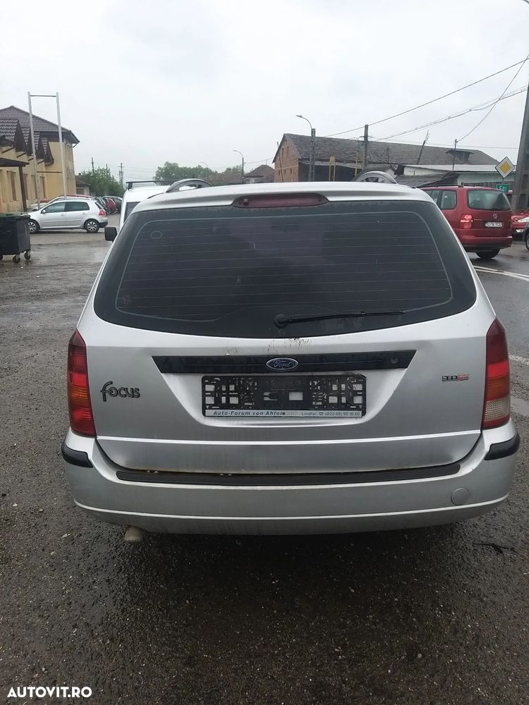 Dezmembram Ford Focus din 2003 1.8 TDCI - 2