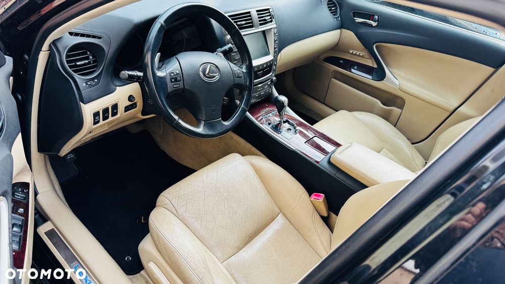 Lexus IS 250 Prestige - 29