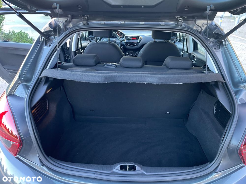 Peugeot 208 1.2 PureTech Active - 12