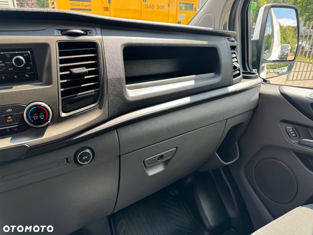 Ford Transit Custom - 26