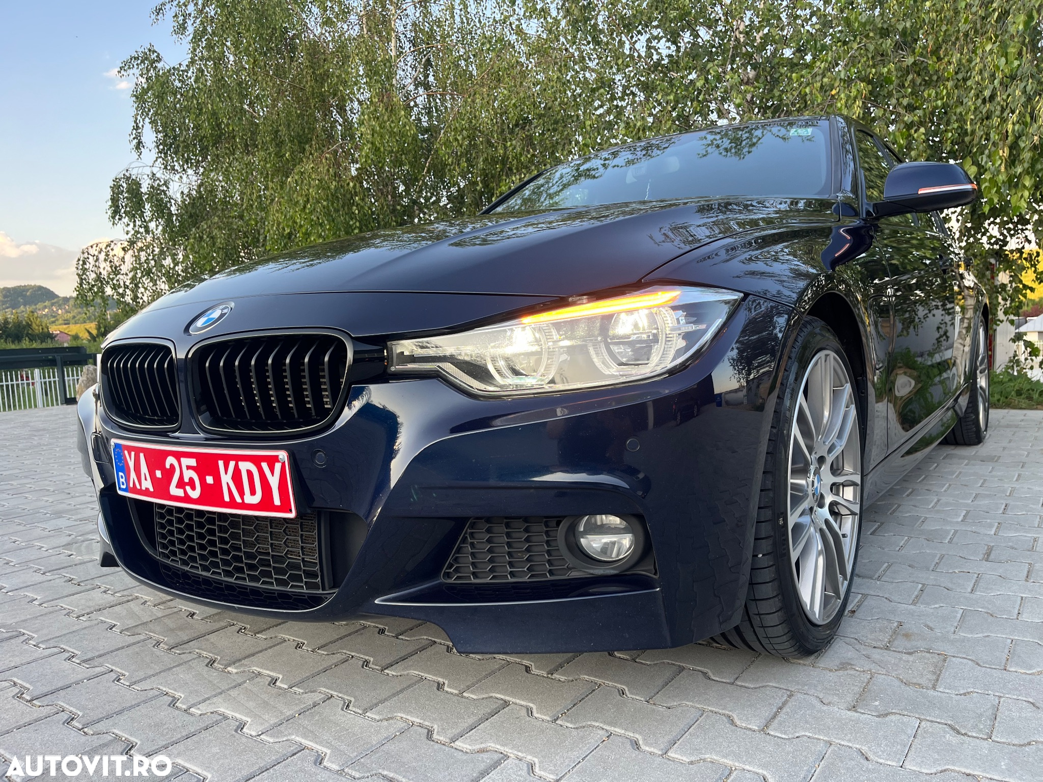 BMW Seria 3 330e iPerformance M Sport - 36