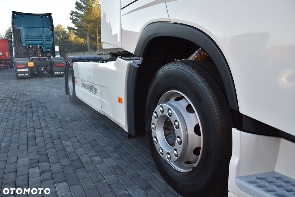 Volvo FH4 460 I SAVE  GLOBETROTTER XL /XENON/ STANDART  /  SALON POLSKA JAK NOWE !!! - 12