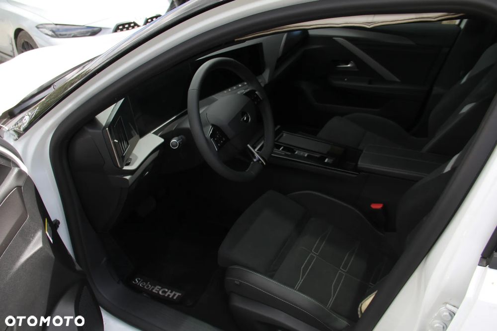 Opel Astra GS - 5