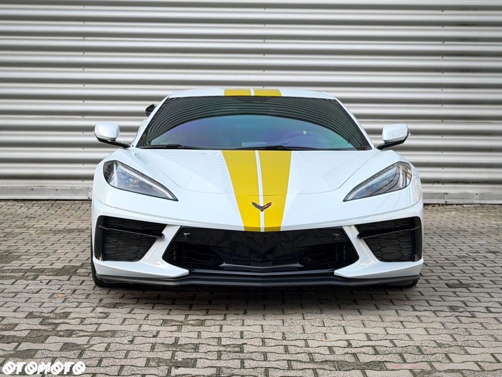 Chevrolet Corvette - 9