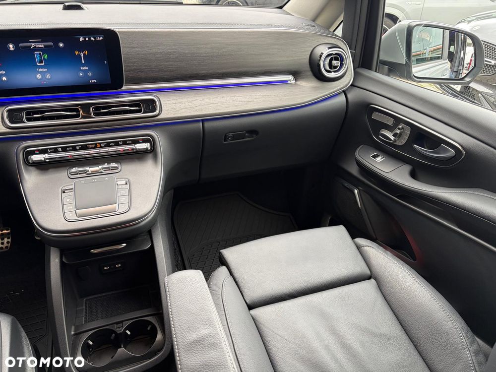 Mercedes-Benz Klasa V 250 d 4-Matic Avantgarde 9G-Tronic (długi) - 17