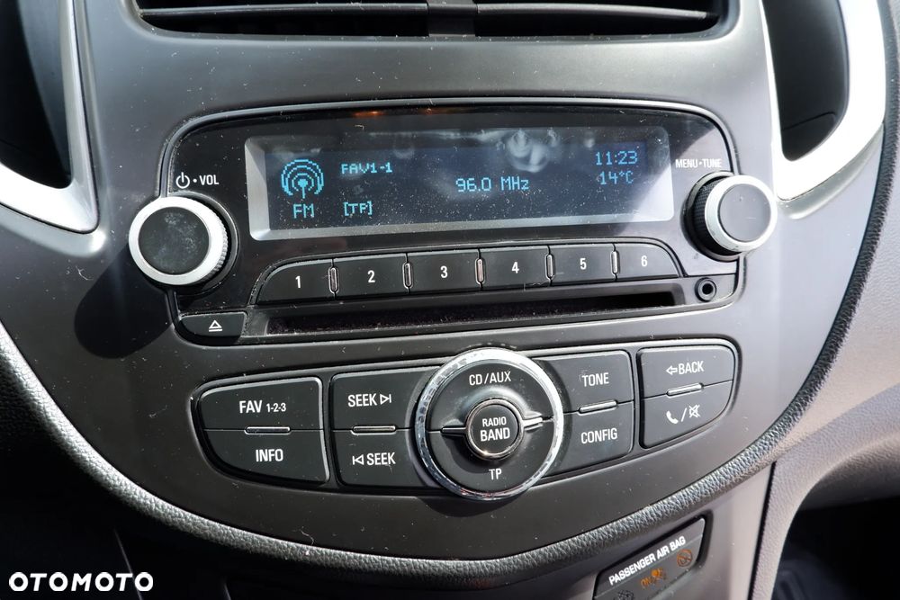 Chevrolet Trax 1.6 LS - 17
