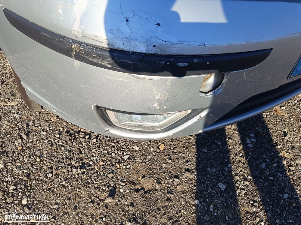 Ford Focus SW 1.8 TDCi Ghia — fotografia 6