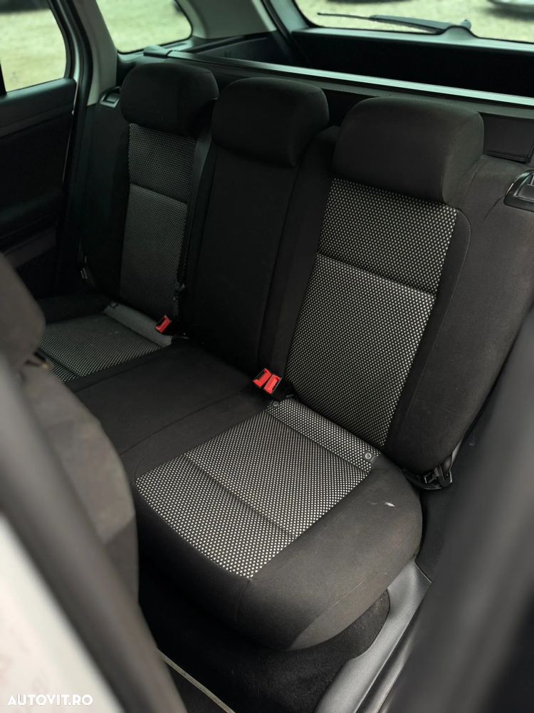 Skoda Fabia 1.6 TDI DPF Scout - 32