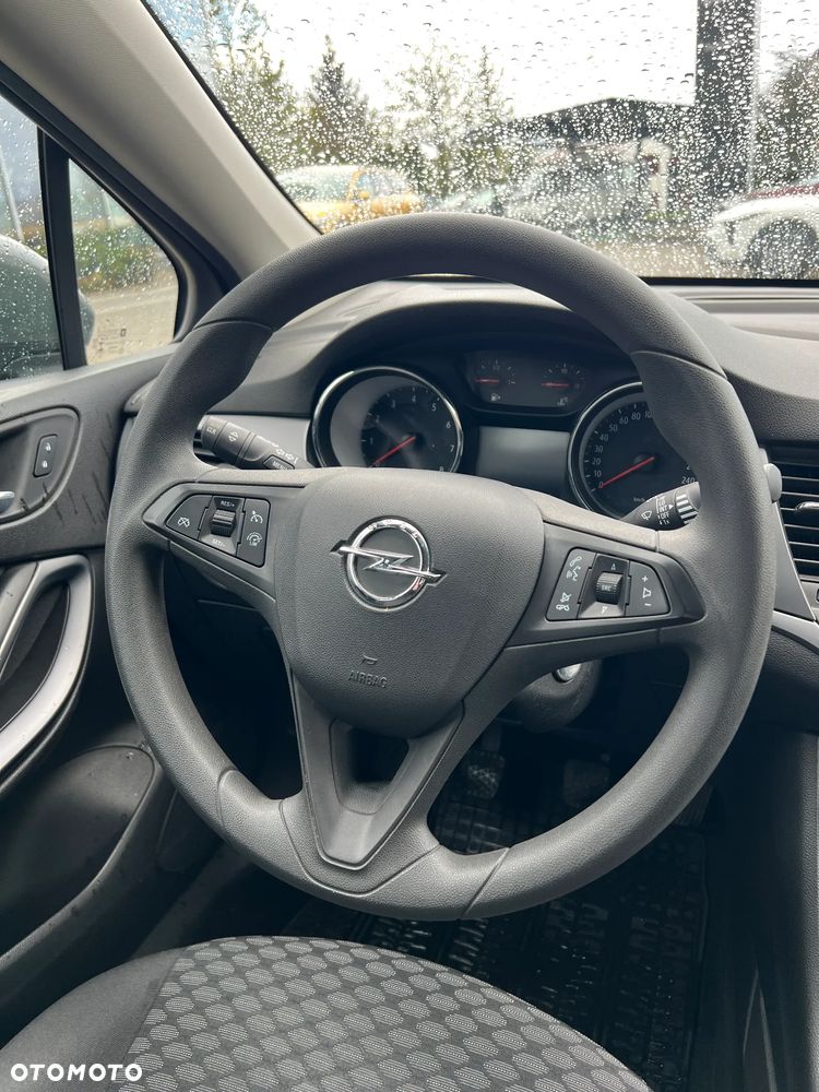 Opel Astra 1.4 Essentia - 18