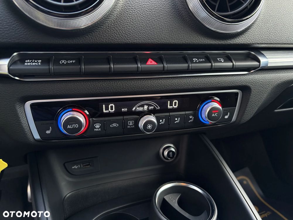 Audi A3 Sportback 2.0 TDI (clean diesel) Ambiente - 30