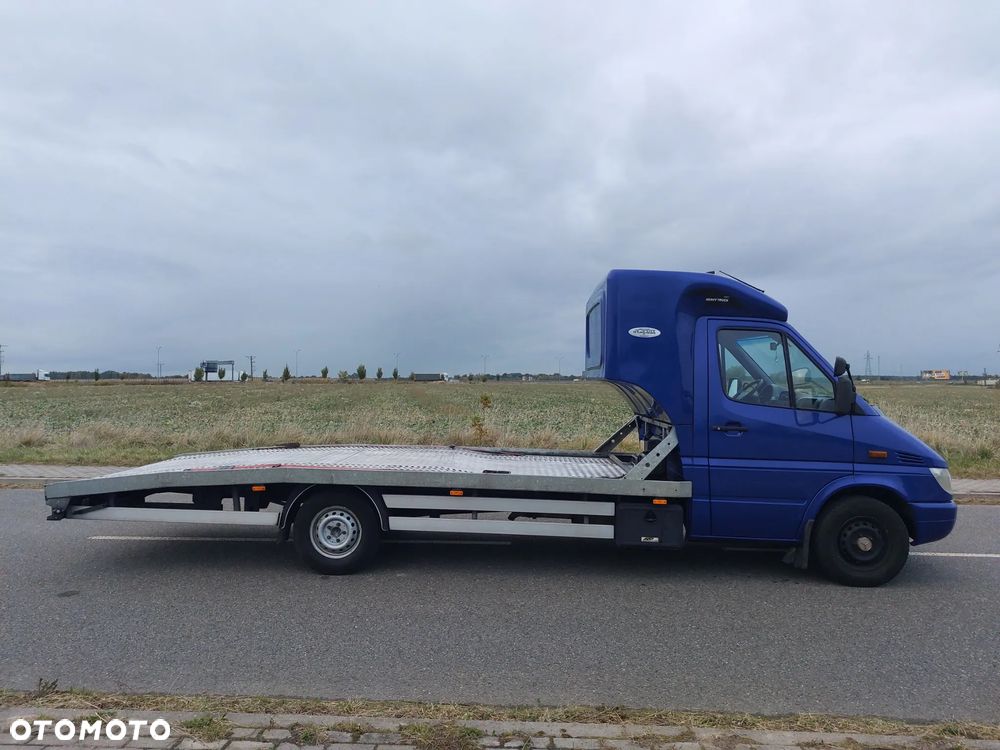 Mercedes-Benz Sprinter - 7