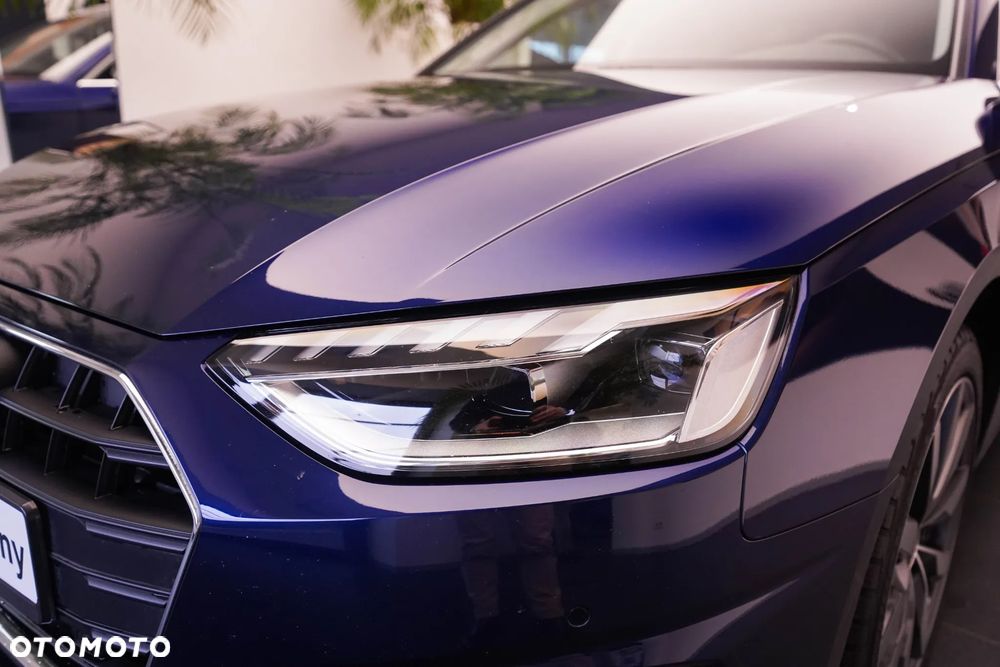 Audi A4 Limousine - 13