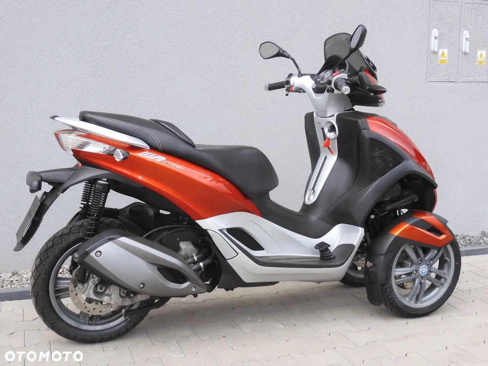 Piaggio MP-3 - 20