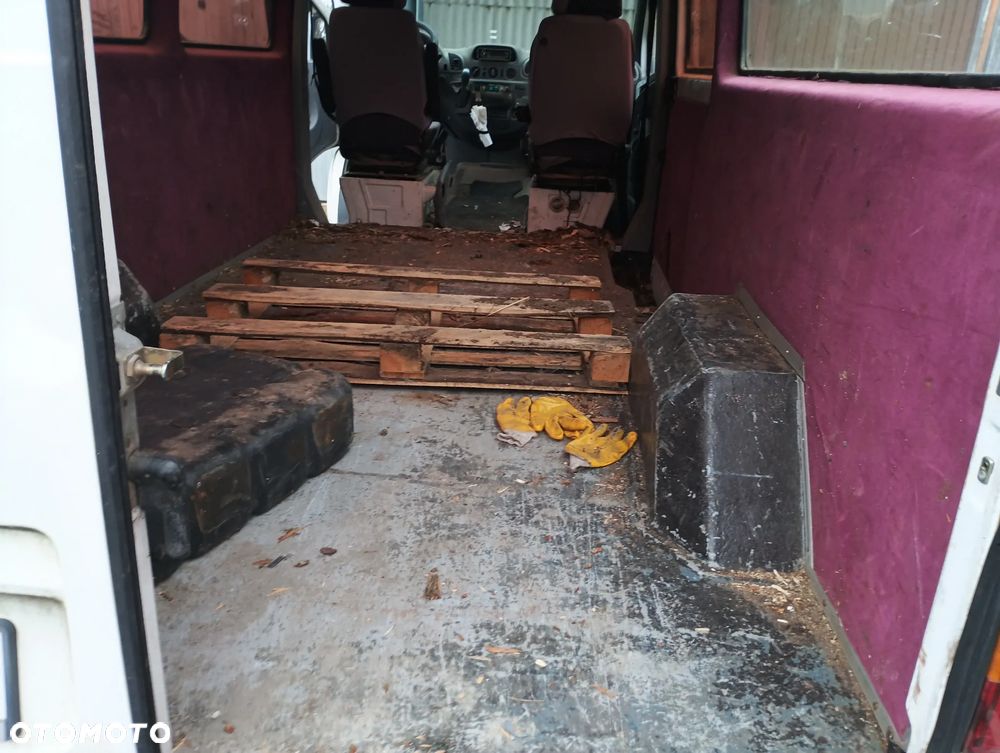Mercedes-Benz Sprinter - 8