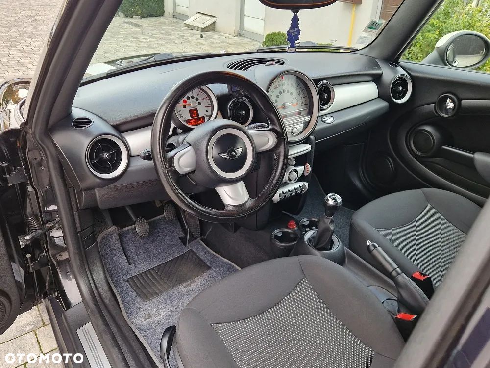 MINI Cooper D 50 Mayfair - 16