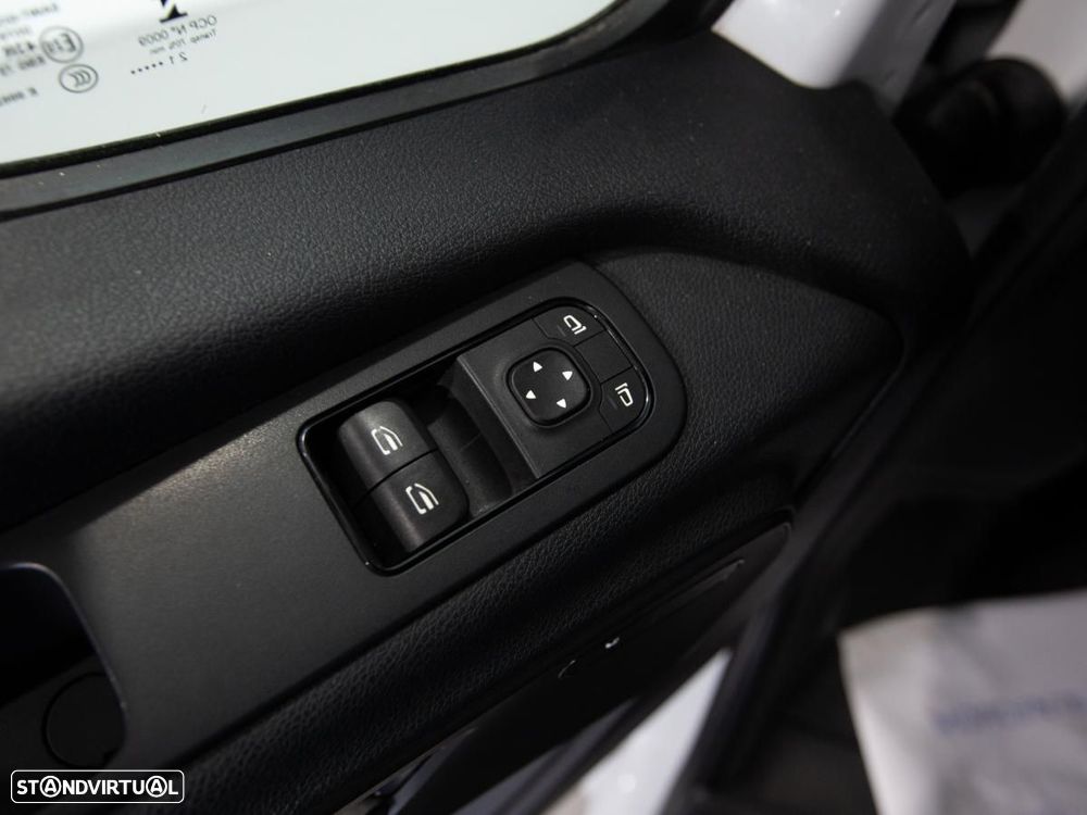 Mercedes-Benz E-SPRINTER - 13