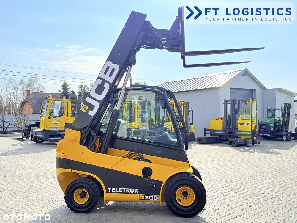 JCB WÓZEK TELESKOPOWY JCB TLT30D / KABINA / 2018 ROK / PRZESUW BOCZNY / NOWE OPONY - 39