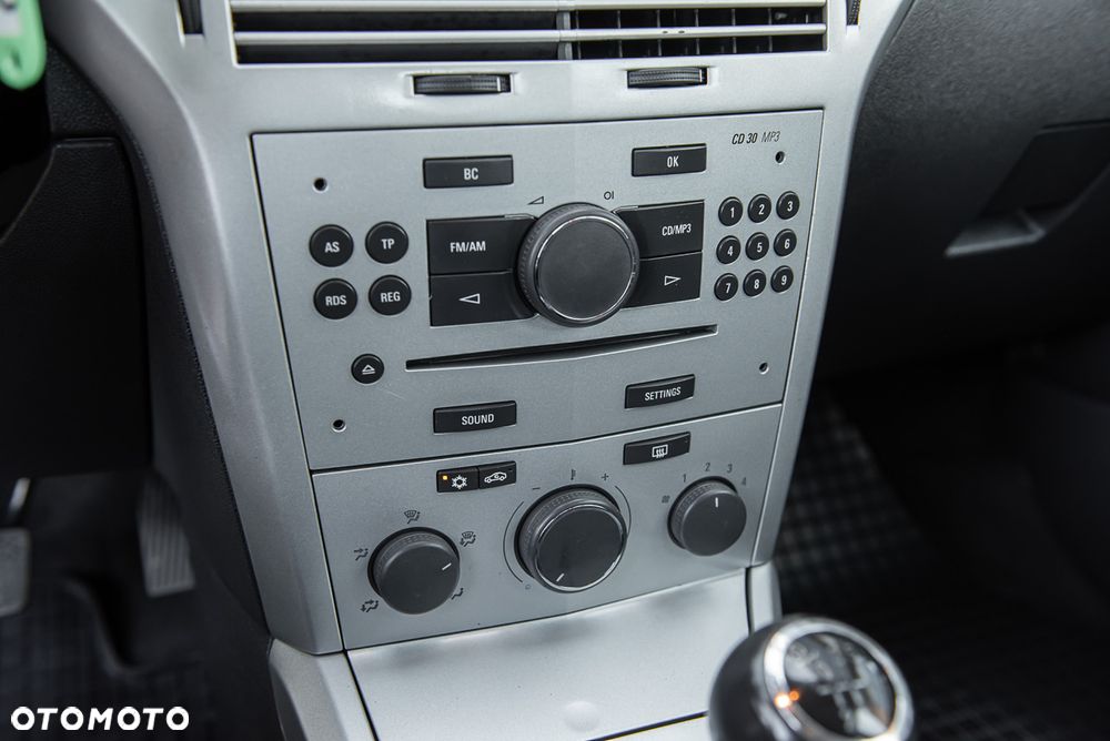 Opel Astra - 20