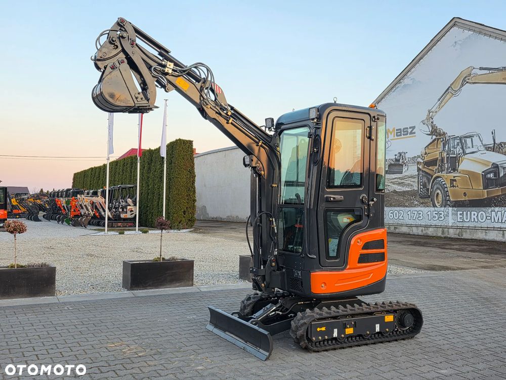 Inny NOWA minikoparka TORQMATIK ME18, silnik Yanmar 3TNV74F 11.2 kW - 11