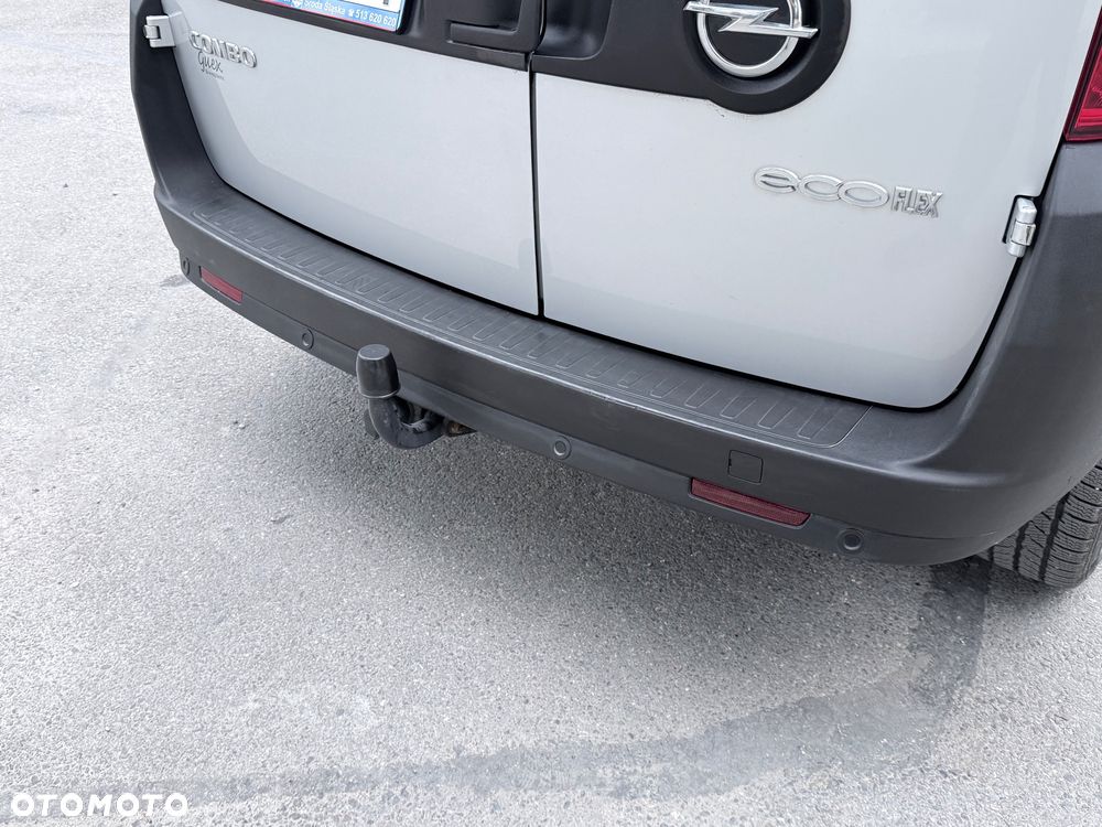 Opel COMBO - 32