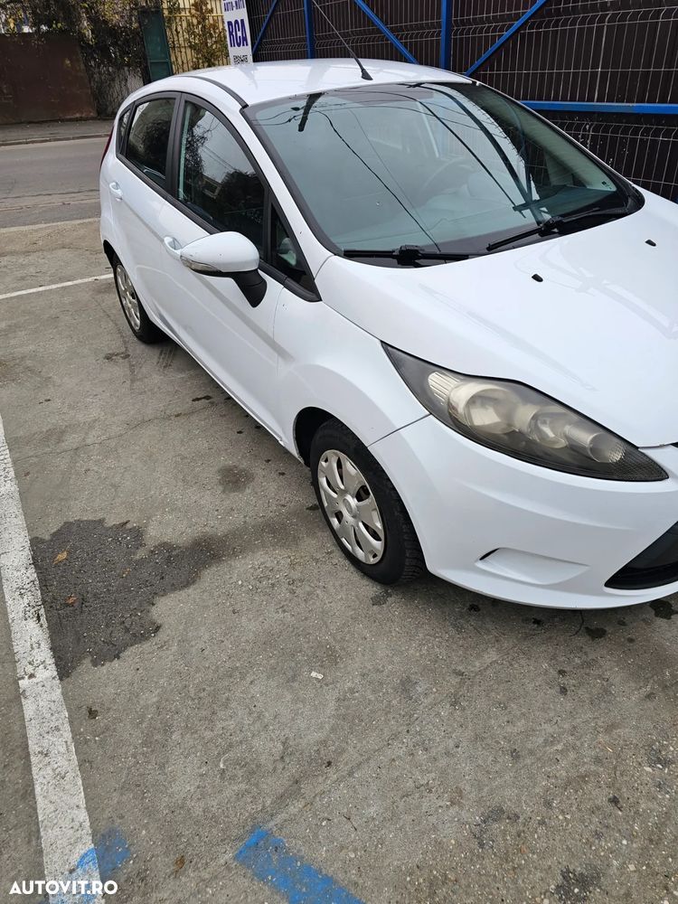 Ford Fiesta 1.4 TDCi Ambiente - 7