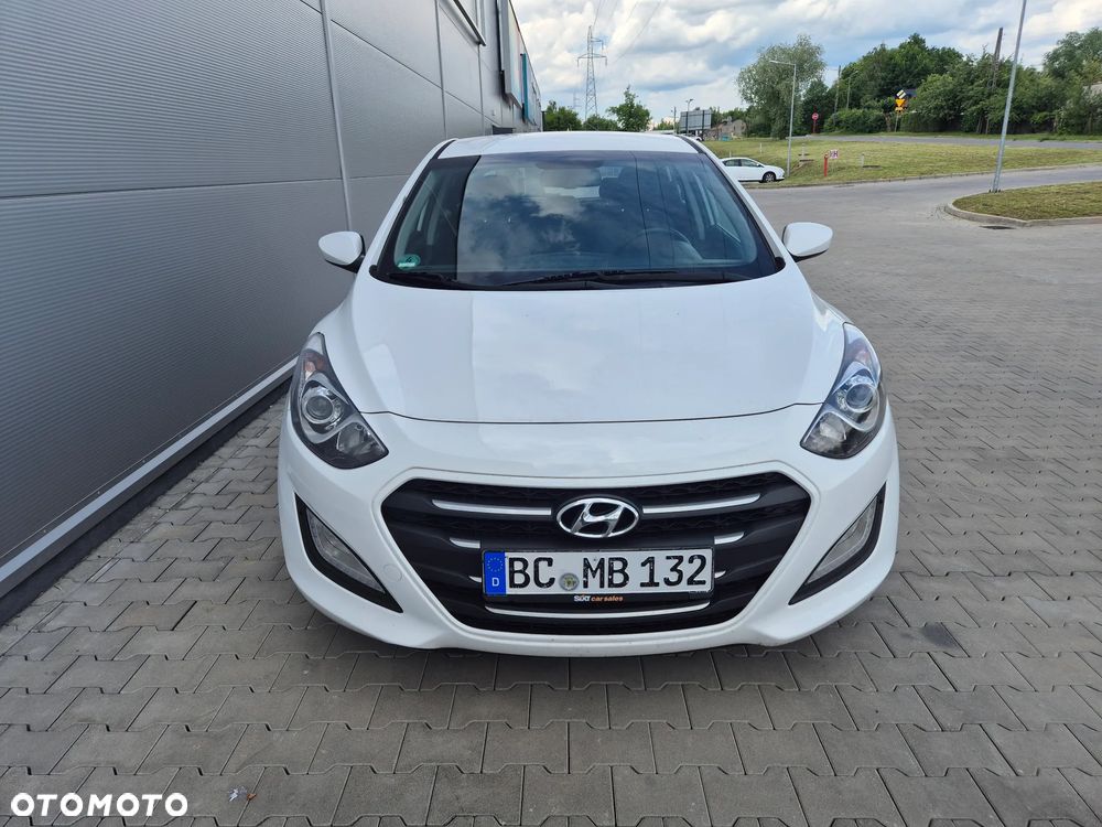Hyundai i30 1.4 Passion - 11