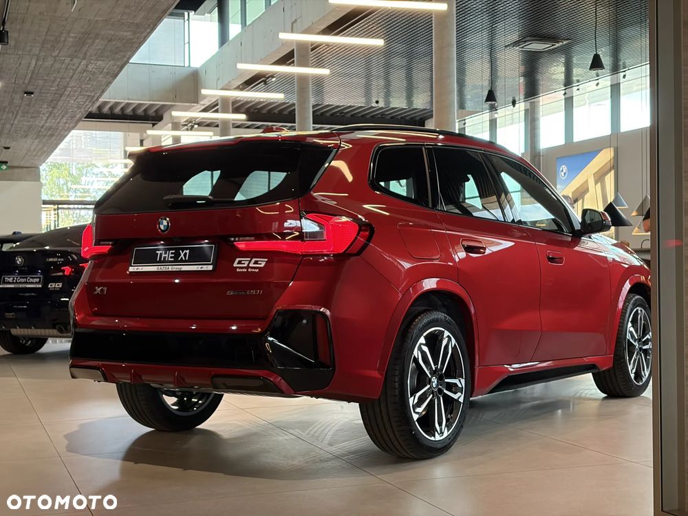 BMW X1 sDrive20i mHEV - 9