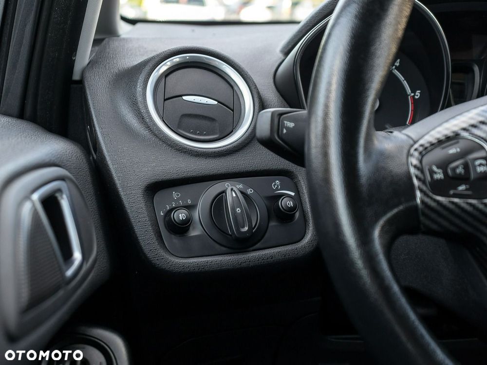 Ford Fiesta - 27