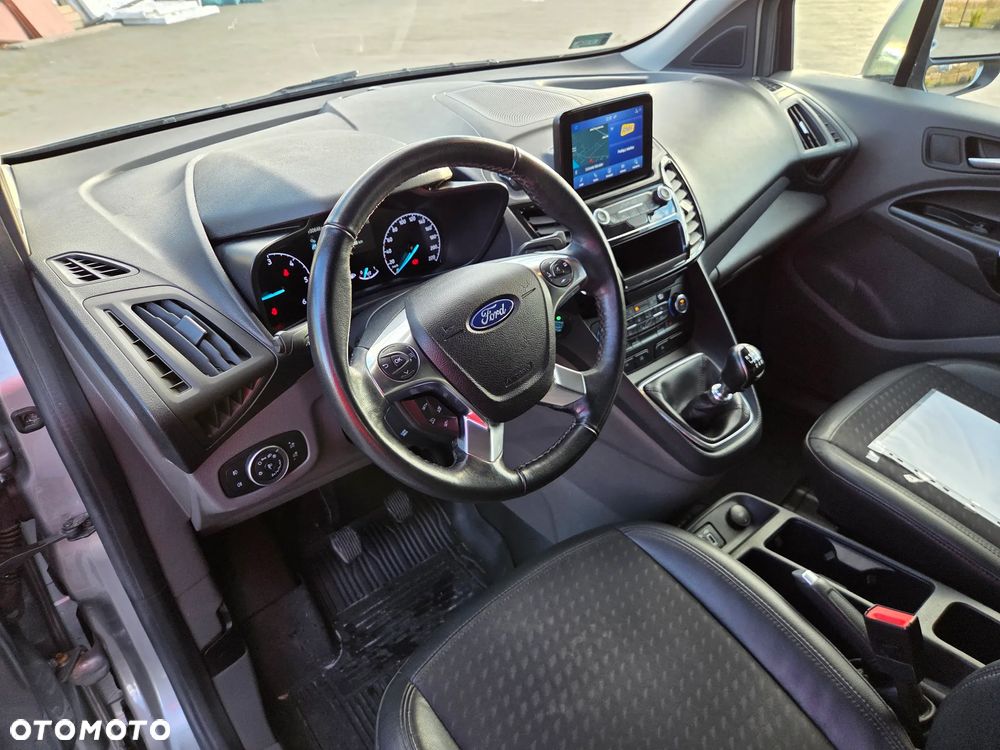 Ford Transit Connect - 12