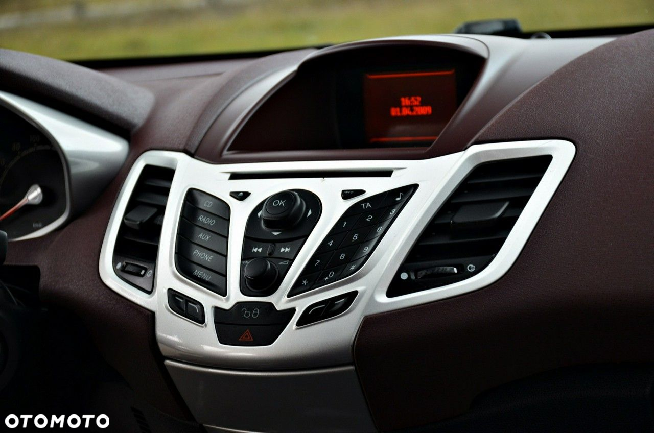 Ford Fiesta - 27