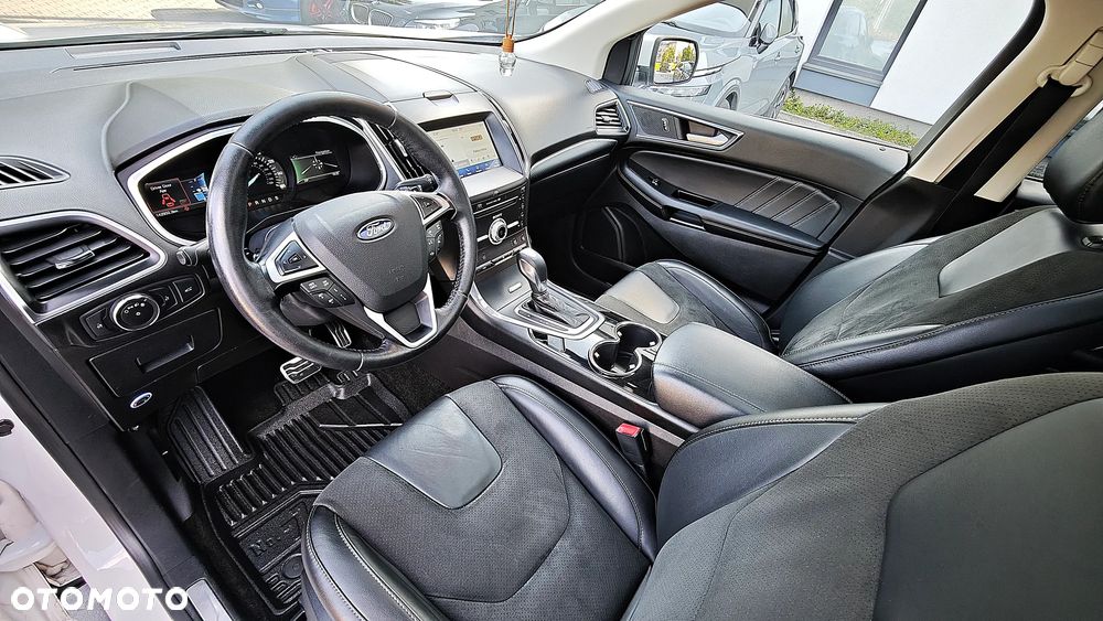Ford Edge - 12