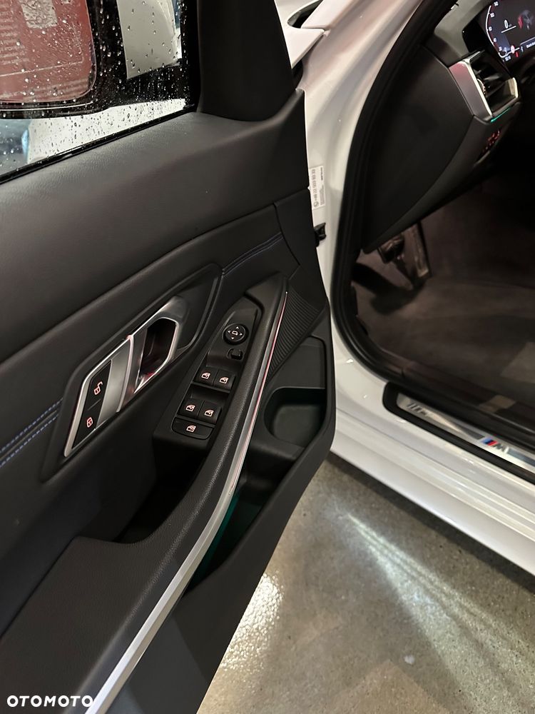 BMW Seria 3 320i M Sport sport - 11