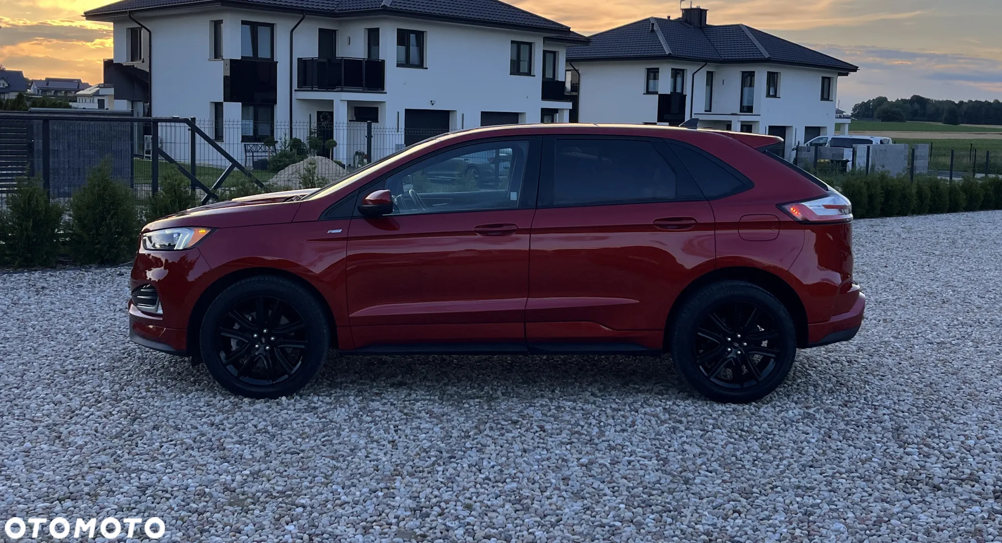Ford Edge - 8