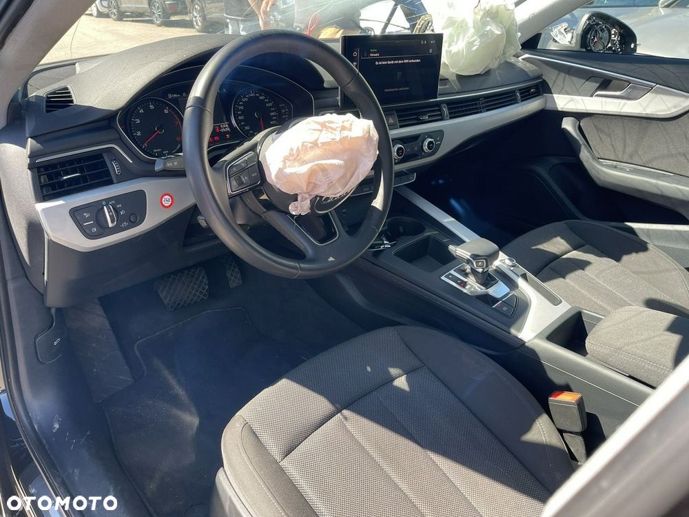 Audi A4 Avant - 10