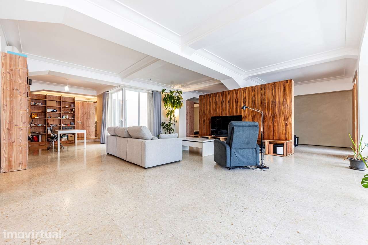 Apartamento T4 com Jardim de Inverno | Alvalade, Lisboa - Grande imagem: 4/47