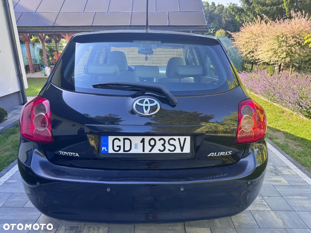 Toyota Auris 1.6 VVT-i Luna - 4