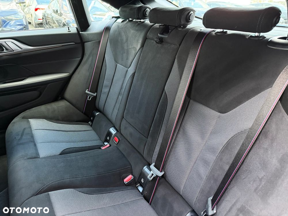 BMW Seria 4 420d Gran Coupe M Sport - 32