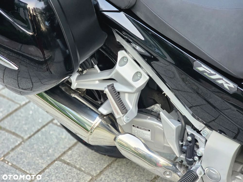 Yamaha FJR - 15