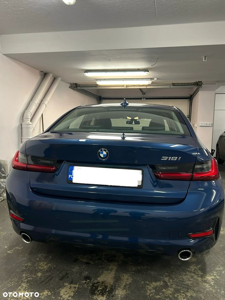 BMW Seria 3 318i Sport Line - 4