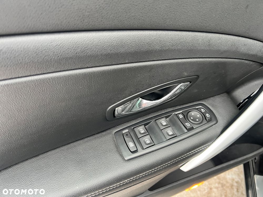 Renault Megane ENERGY TCe 115 Start & Stop Bose Edition - 13